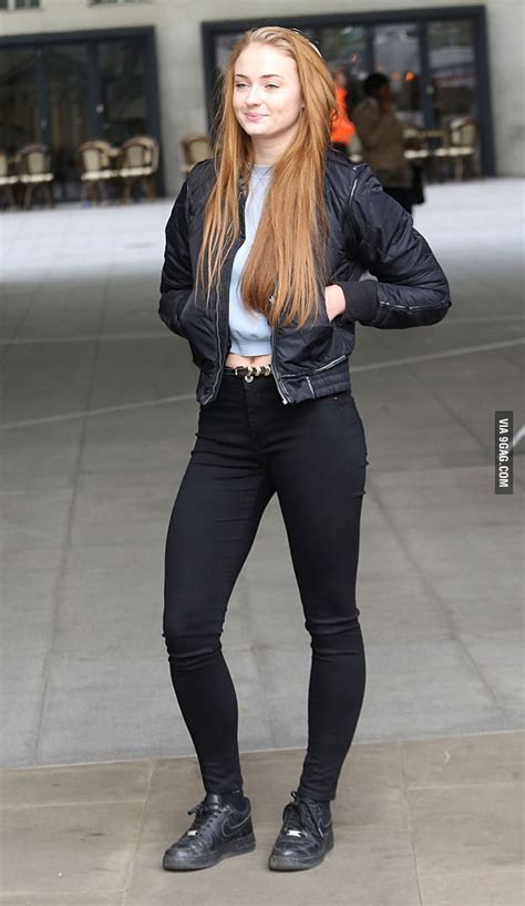 61 Hot Pictures Of Sophie Turner Sansa Stark Actress In