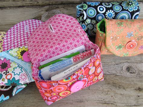 Diy Sewing Project Little Pouch Bags Love The Coordinating Fabrics