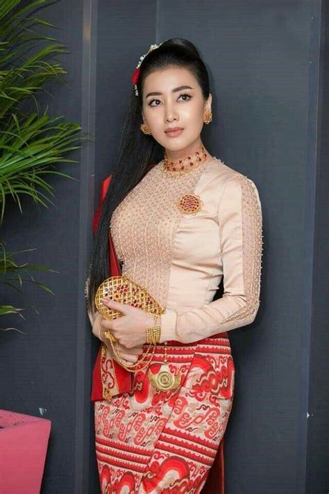 Yu Thandar Tin Asian Fashion Traditional Dresses Designs Myanmar