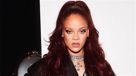 exclusive rihanna uses this 5 shampoo to make her red hair shine free hot nude porn pic gallery