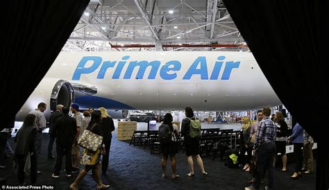 Amazon Unveils Cargo Plane As It Expands Delivery Network Daily Mail