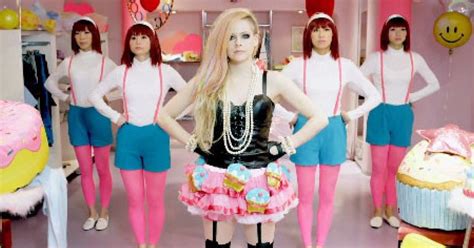 Avril Lavignes Japanese Inspired New Video For Song Hello Kitty