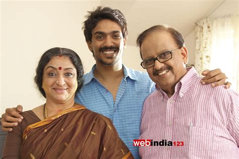 Moone Moonu Varthai Tamil Movie Trailer Review Stills