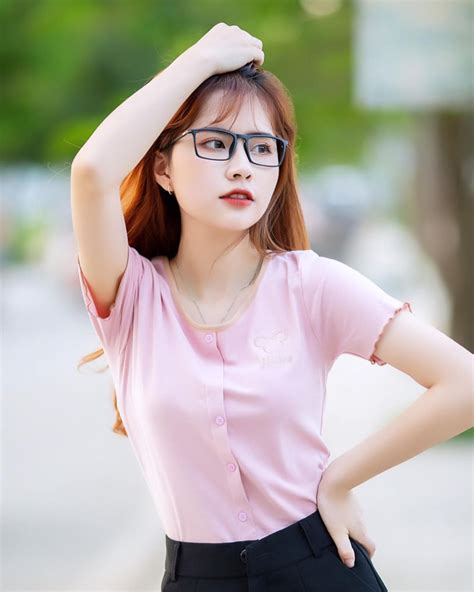 Love Couple Photo Couple Photos Wearing Glasses China Girl Girls With Glasses