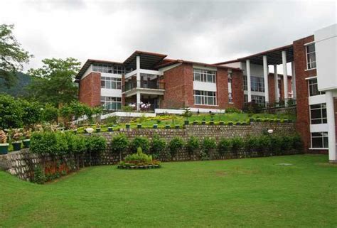 The 10 Most Beautiful Schools In India