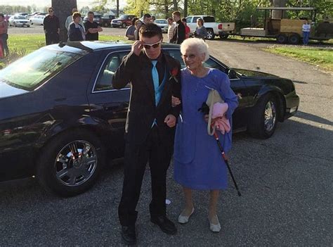 this indiana teen took his 93 year old grandmother to prom others