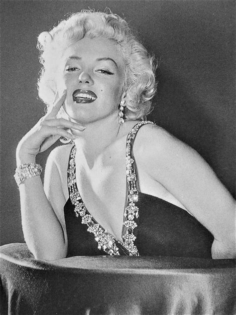 Épinglé par georgieboy sur She s A Beauty Série de photos Marilyn