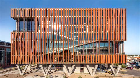 A Tactile Terra Cotta Facade Emerges At The University Of Arizona