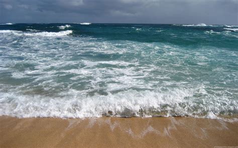Desktop Wallpapers Ocean Waves On The Beach 0080403