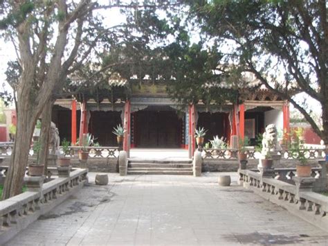 Yangguan or southern pass on the south silk road in gansu, 70 km south of dunhuang 敦煌. 河西走廊四郡 武威.張掖.酒泉.敦煌\ 甘肅武威文廟