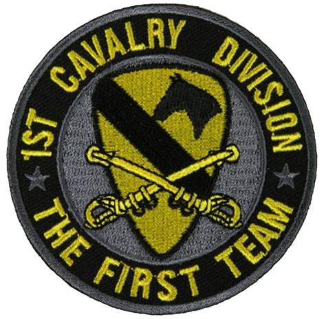 1st Cavalry Division The First Team Round Patch Hatnpatch