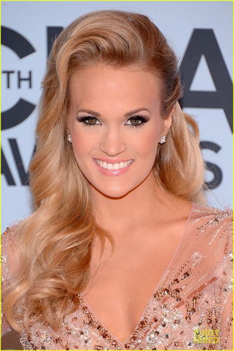 Carrie Underwood Cma Awards 2013 Red Carpet Photo 2987175 2013