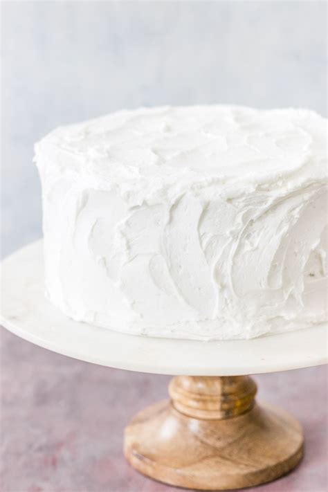 Each tier is made up of 3 layers of cake. Moist White Cake - I Scream for Buttercream