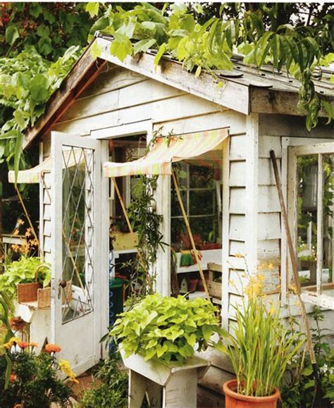 Can you just picture having a garden party with that in your backyard? Faded White Linen: Welcoming Shed