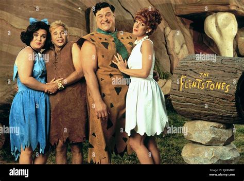 Rosie Odonnell Rick Moranis Elizabeth Perkins Y John Goodman Película The Flintstones Usa