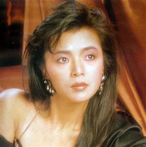 Jun 12, 2021 · 由李安指導，周潤發、章子怡主演的電影《藏龍臥虎》於2000年上映，斬獲了2.05億美元的票房，並獲得了奧斯卡金像獎最佳外語片獎，而這部電影. 發嫂到底是一個什麼樣的人？周潤發老婆揭秘 - 每日頭條
