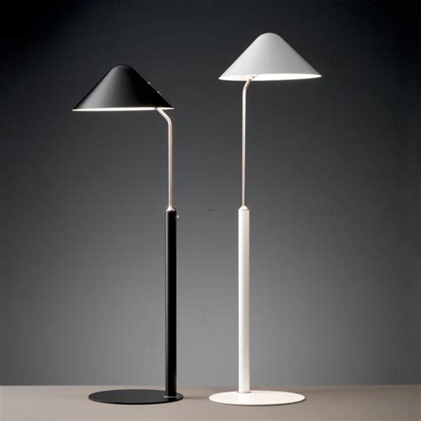 Modern Tripod Floor Lamps Design Bookmark 17499