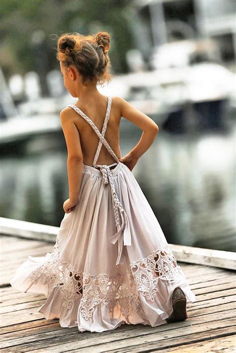 18 Vintage Flower Girl Dresses For Your Little Ladies