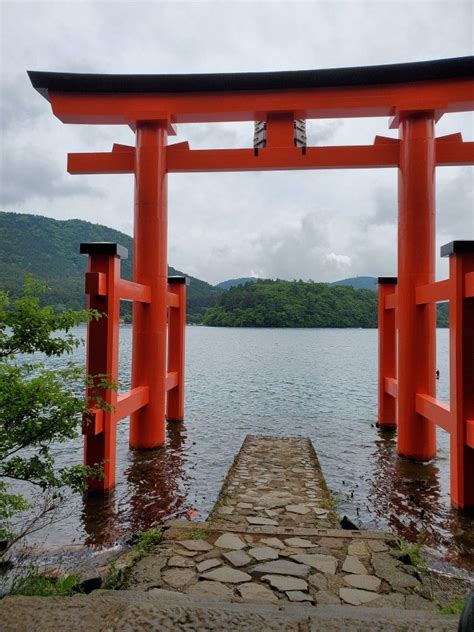 Torii Gate In Ashi Lake Hakone Shrine Kanagawa Japan Hakone Dessins