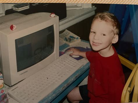 Psbattle Kid On Computer In The Early 2000s Rphotoshopbattles