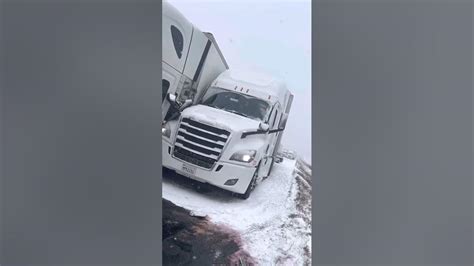 Missouri Highway Crash Vehicle Pileup Youtube