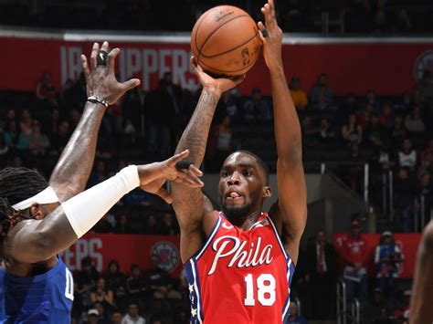 76ers Milton Ties Record For Most Consecutive 3s Made In Loss To Clips
