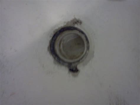 How Do You Know Fix A Crack At The Drain Of A Tub