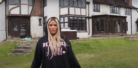 Katie Price Gives Fans A Look At Mucky Mansion Makeover With Bright