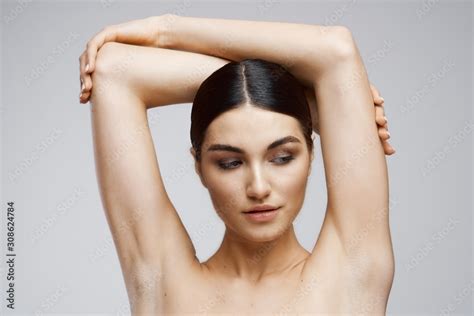 Beautiful Woman Bare Shoulders Clean Skin Foto De Stock Adobe Stock