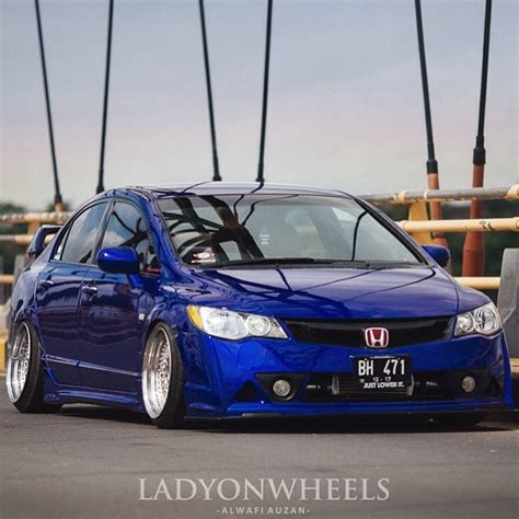 Nota pembelian di kirim pake kurir yang anda pesan melalui shopee. Modifikasi Mobil Ceper Honda Civic Warna Biru Dengan Velg ...