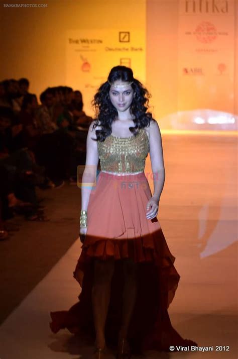 Aditi Rao Hydari Walk The Ramp For Ritika Show At Abil Pune Fashion
