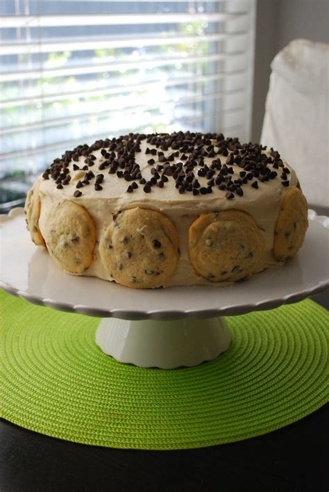 Yet these two kinds of baked goods have very different consistencies. Chocolate Chip Cookie Dough Cake | The Domestic Rebel