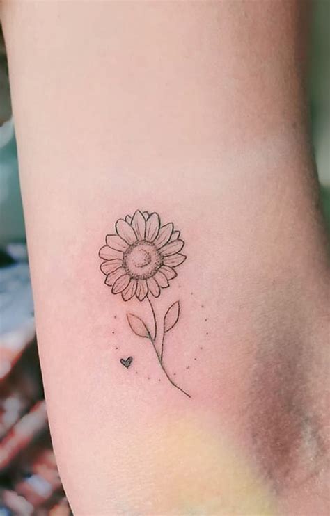 Details 82 Minimalist Sunflower Tattoo Latest In Eteachers