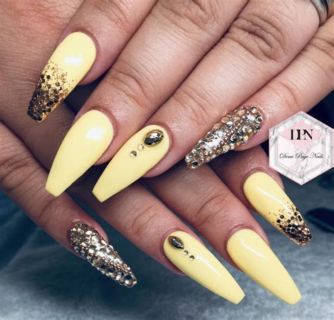 30 Gorgeous Yellow Nails Acrylic Designs For Every Occasion In 2021 Trendy Nail Art Nail