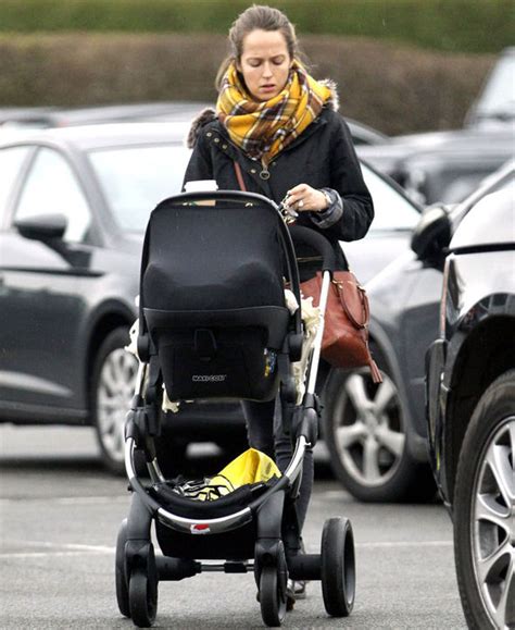 Either way, i think andy murray's butcher crossed a line here. Kim Murray looks incredible as she steps out with daughter ...