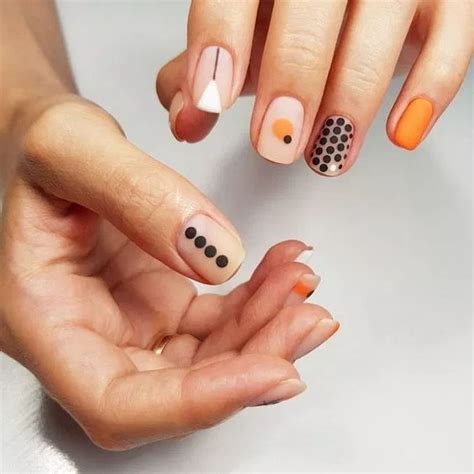 Stunning Minimalist Nail Art Designs For Everyday Style And Perfect For You Minimalist