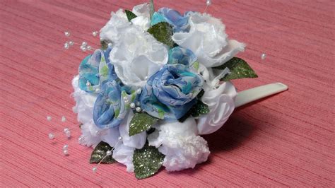 Do It Yourself Wedding Projects Make Floral Bouquets