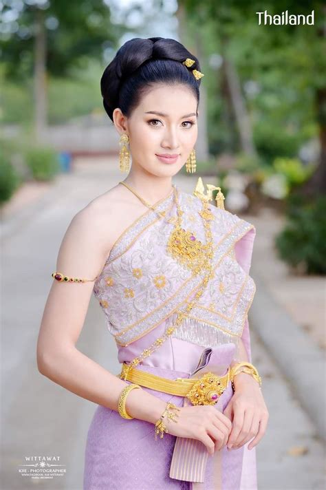 Thailand 🇹🇭 Thai Dress ชุดไทยจักรี แฟชั่นดีไซน์เนอร์ ชุด ชุดแฟชั่น