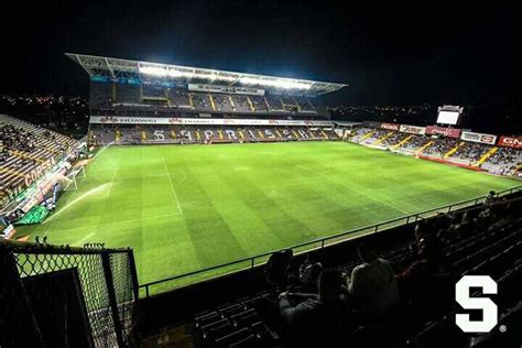 CUEVA DEL MONSTRUO ESTADIO RICARDO SAPRISSA EN SAN JOSÉ COSTA RICA