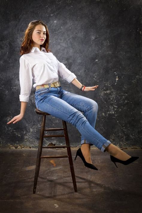 191 Beauty Girl Dressed Dark Blue Jeans Stock Photos Free And Royalty