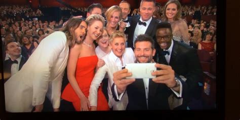 Ellen S Oscar Selfie Is Now The Most Popular Tweet In History The Daily Dot