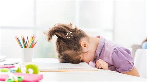 5 Tips Mengatasi Anak Stres Saat Belajar Di Rumah Menurut Psikolog Orami