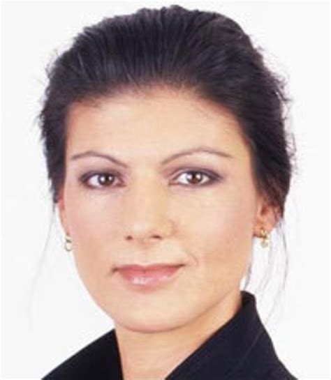 Along with dietmar bartsch, she was the parliamentary chairperson of the left from 2010 to 2019. Dr. Sahra Wagenknecht in der Marler Volkshochschule ...