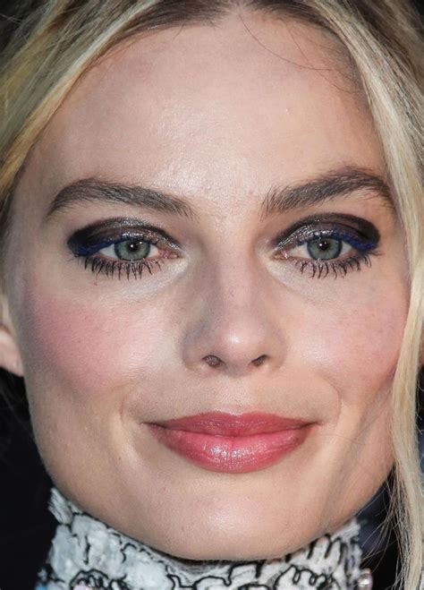 Close Up Of Margot Robbie At The 2018 Premiere Of Terminal