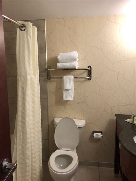 Doubletree By Hilton Greensboro 29 Photos And 46 Reviews Hotels 3030 W Gate City Blvd