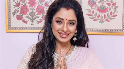 Anupamaa Star Rupali Ganguly Says Positive Vibes Only In Viral Video Fan Reacts Show Has