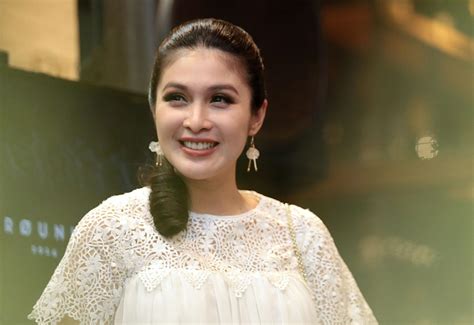 Sandra Dewi Ditertawakan Karena Bermimpi Menikah Di Disneyland