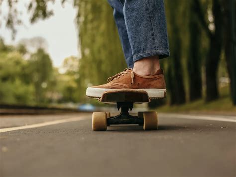 What Are Skateboarding Shoes Explained And Recommendations