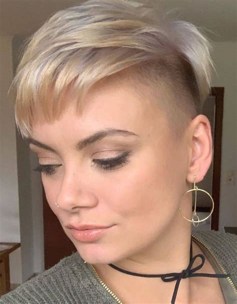 30 Top Stylish White Short Pixie Haircut Ideas For Woman Page 25 Of