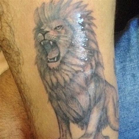 Eduardo Fernandes Tatuagem Do Leão Rugindo